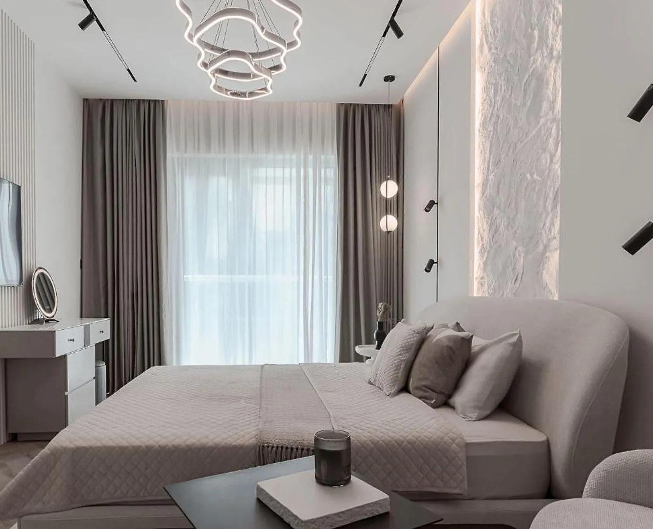 Bnbnova - Seven Palm 1Br - Rooftop Pool & Private Beach Dubai 0*,  United Arab Emirates