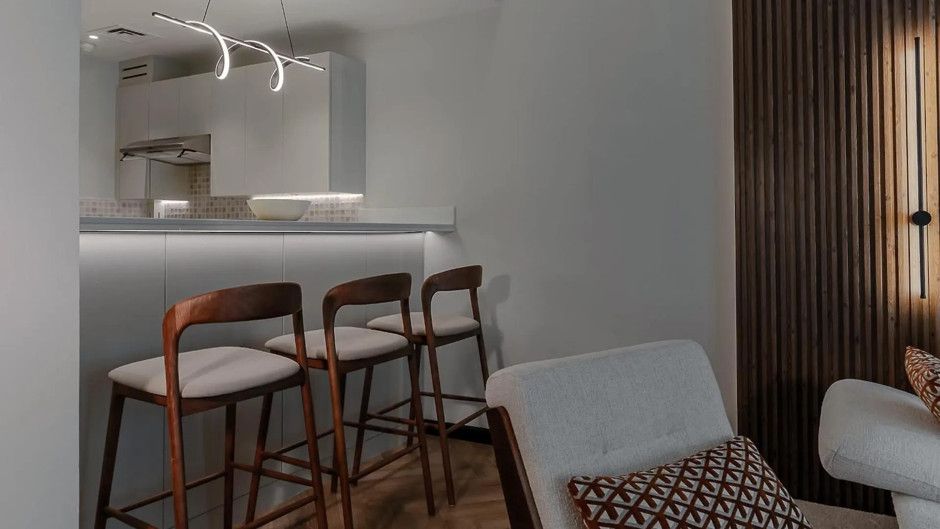 Apartment Bnbnova - Seven Palm 1Br - Rooftop Pool & Private Beach Dubai